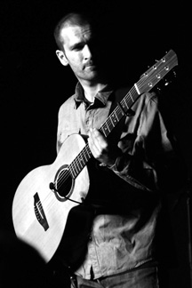 Ewan McLennan
